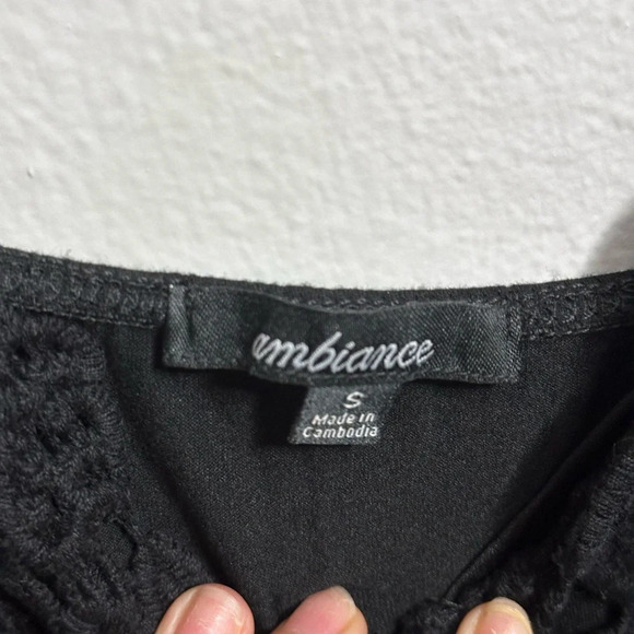 Ambiance Women Black Crop Top Blouse Embroidered Size Small. - Picture 3 of 8